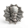 Kalpaklı Atatürk Figürlü Metal Yaka Rozeti - Gümüş Renk Yıldız Motifli Rozet